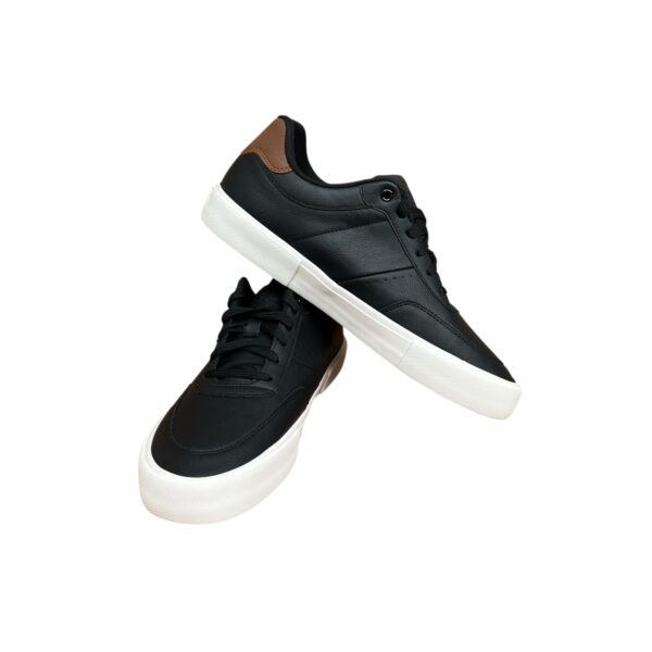 Zapatos casuales de cuero sintético con cordones Levis - Imagen 4